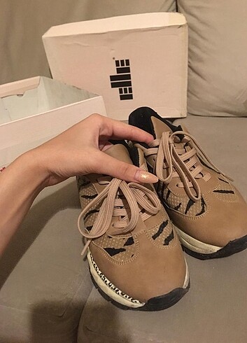 Elle SIFIR ayarında elle ayakkabı