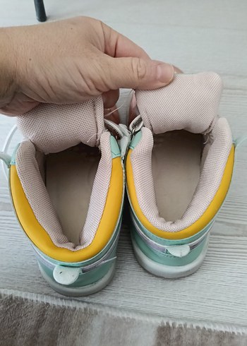 Çocuklar için Çok Renkli Bağcıksız Spor Ayakkabı - Görsel 4