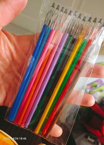  Beden Renk 12 li fineliner kalem
