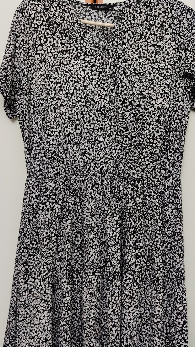 Gri siyah çiçekli elbise - Görsel 4