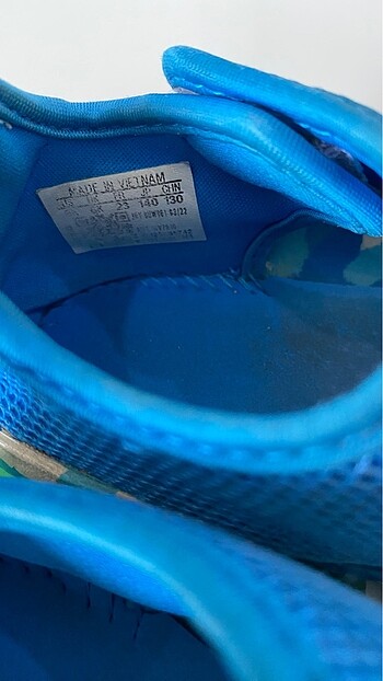23 Beden mavi Renk Adidas sandalet 23 numara