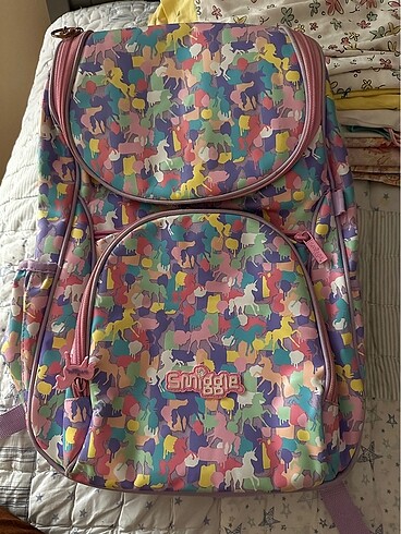 Smiggle okul çantası