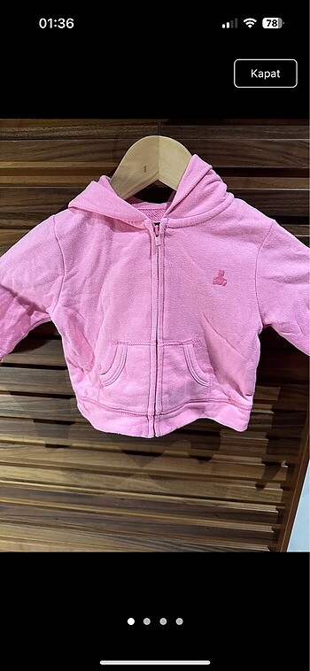 Gap sweat baby