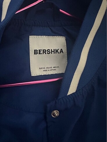 s Beden Bershka kolej mont