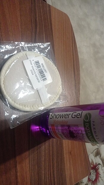 Farmasi Farmasi duş Jeli hediye olarak banyo kesesi 