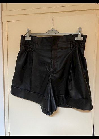 Zara Siyah Kadın Deri Şort - Görsel 2
