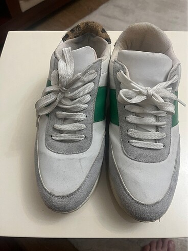 Sneaker ayakkabı