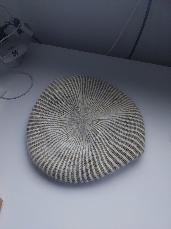 Bej Gri Çizgili Kadın şapka - Görsel 5