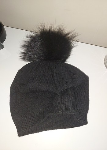 Siyah Kürklü Kadın Yün Bere - Görsel 2