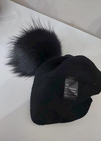 Siyah Kürklü Kadın Yün Bere - Görsel 4