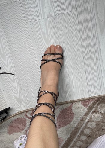 Siyah Yılan Desenli Topuklu Kadın ayakkabı - Görsel 4