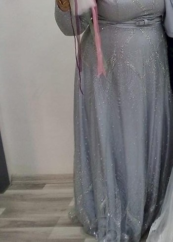 Uzun Kollu İşlemeli Gri Abiye Elbise - Görsel 2