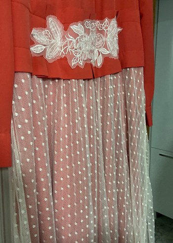 Pembe Nakışlı Uzun Kollu Piliseli Elbise - Görsel 4