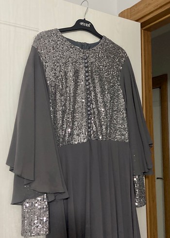 Uzun Kollu Gri Abiye Elbise - Görsel 3