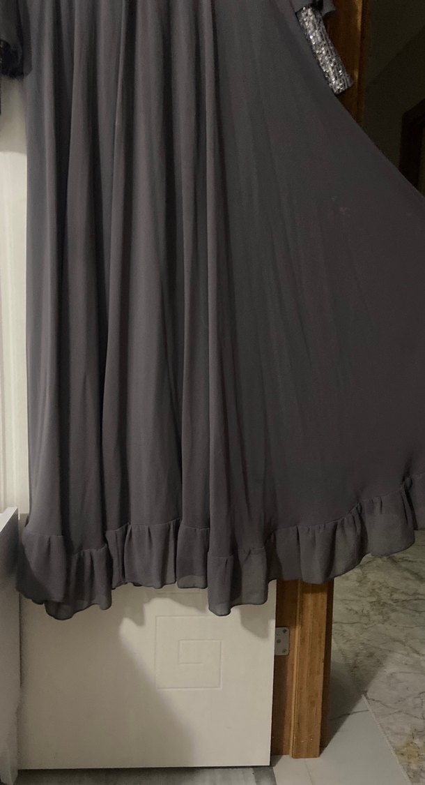 Uzun Kollu Gri Abiye Elbise - Görsel 4