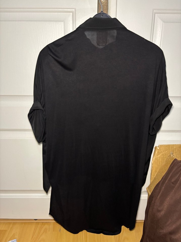 Siyah Dökümlü Kadın Gömlek Midi Boy - Görsel 3