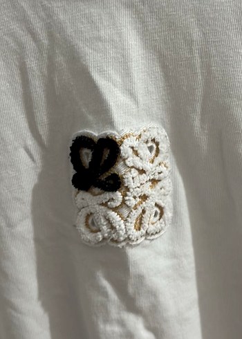 Loewe kadın m beden tişört - Görsel 2