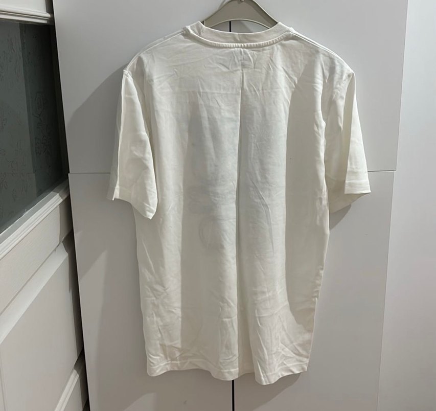 Loewe tişört
Kadın  Tişört - Görsel 4