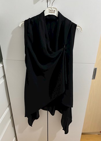 Siyah Drapeli Keten Gotik Kadın Yelek