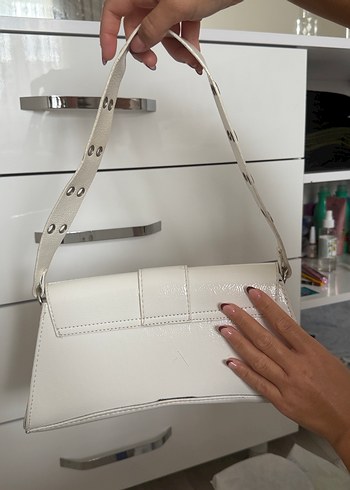 Beyaz çanta - Görsel 2