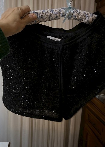 Kadın Parlak Simli Siyah Mini Şort - Görsel 2