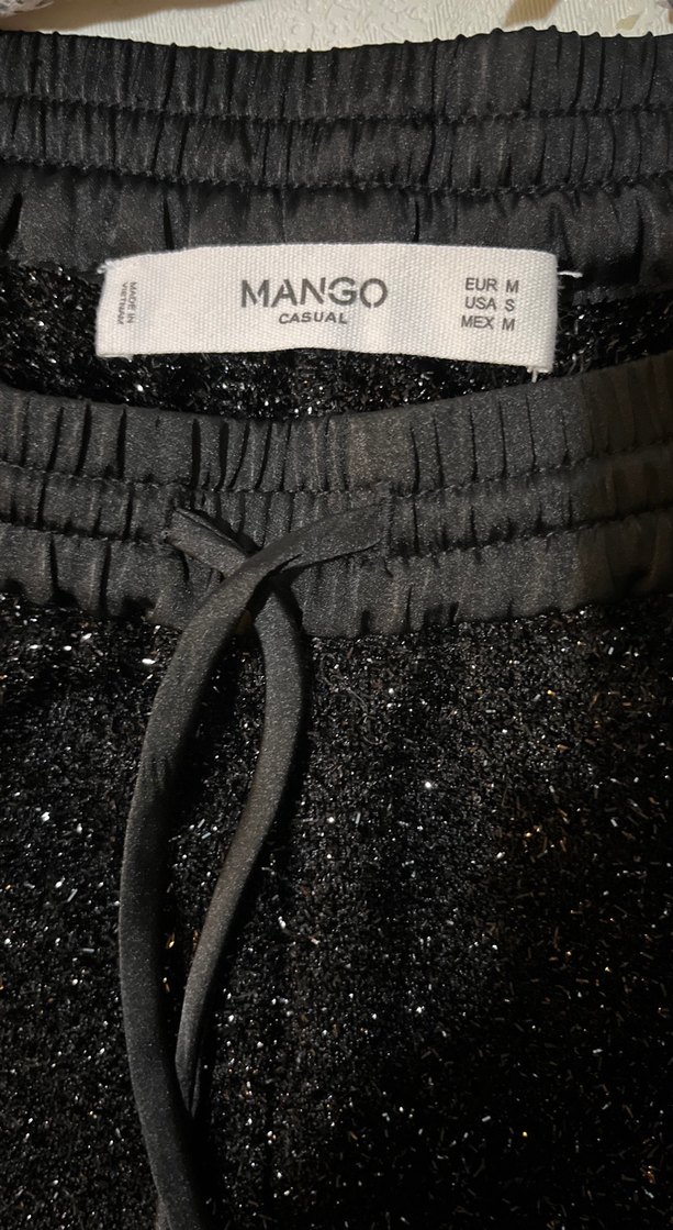 Kadın Parlak Simli Siyah Mini Şort - Görsel 3