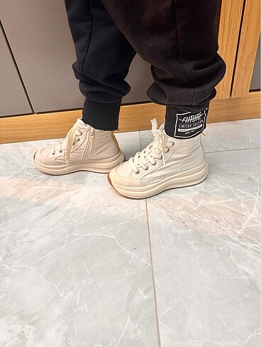Zara Spor keten bot UNISEX MODEL ORJİNAL MARKA
