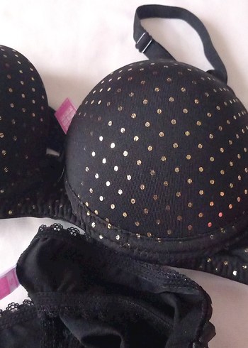 Siyah Puanlı Sütyen ve Külot Takımı - Görsel 6