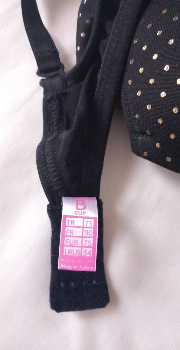 Siyah Puanlı Sütyen ve Külot Takımı - Görsel 4