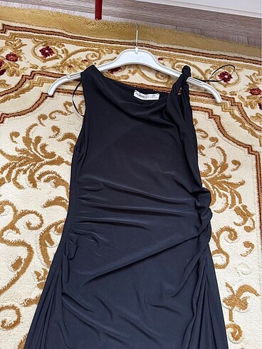 xs Beden siyah Renk Pull & bear büzgülü midi elbise