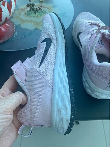 35 Beden pembe Renk Nike kız çocuk pembe spor ayakkabı