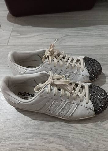 adidas ayakkabı 