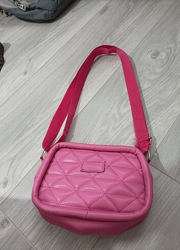 pembe çanta 
