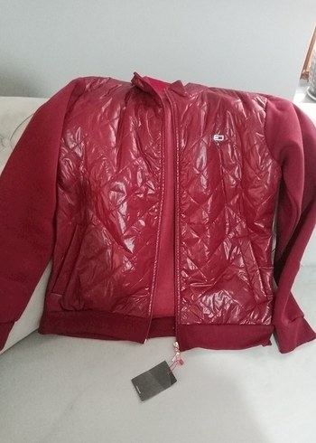 Tommy Hilfiger Parlak Bordo Kapüşonlu Fermuarlı Kadın Ceket