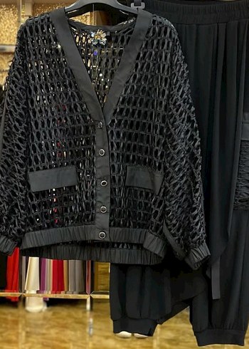 Düğmeli Siyah Kadın Mini Ceket