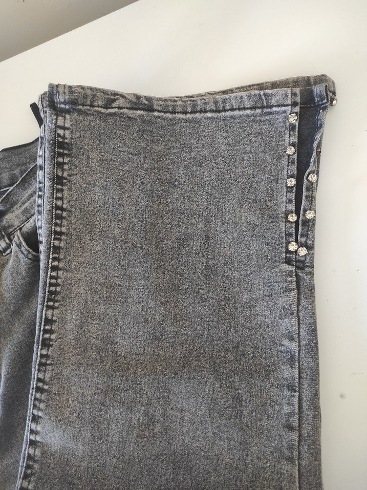 Gri Düğmeli Kadın Denim Pantolon - Görsel 4