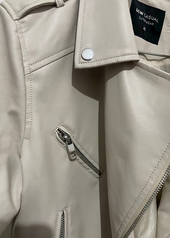 40 Beden ten rengi Renk LC Waikiki Bej Deri Kadın Ceket, Kemer Detaylı, Slim Fit