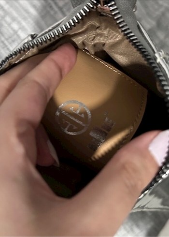 Elle Metalik Gri Fermuarlı Kadın Çantası - Görsel 5