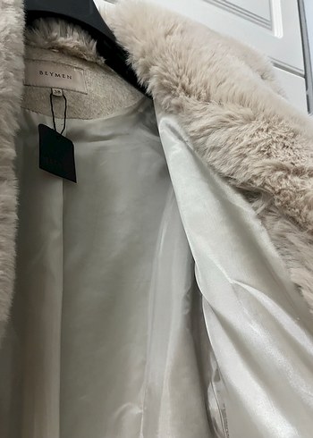 Kürk Detaylı Beymen Palto - Görsel 4