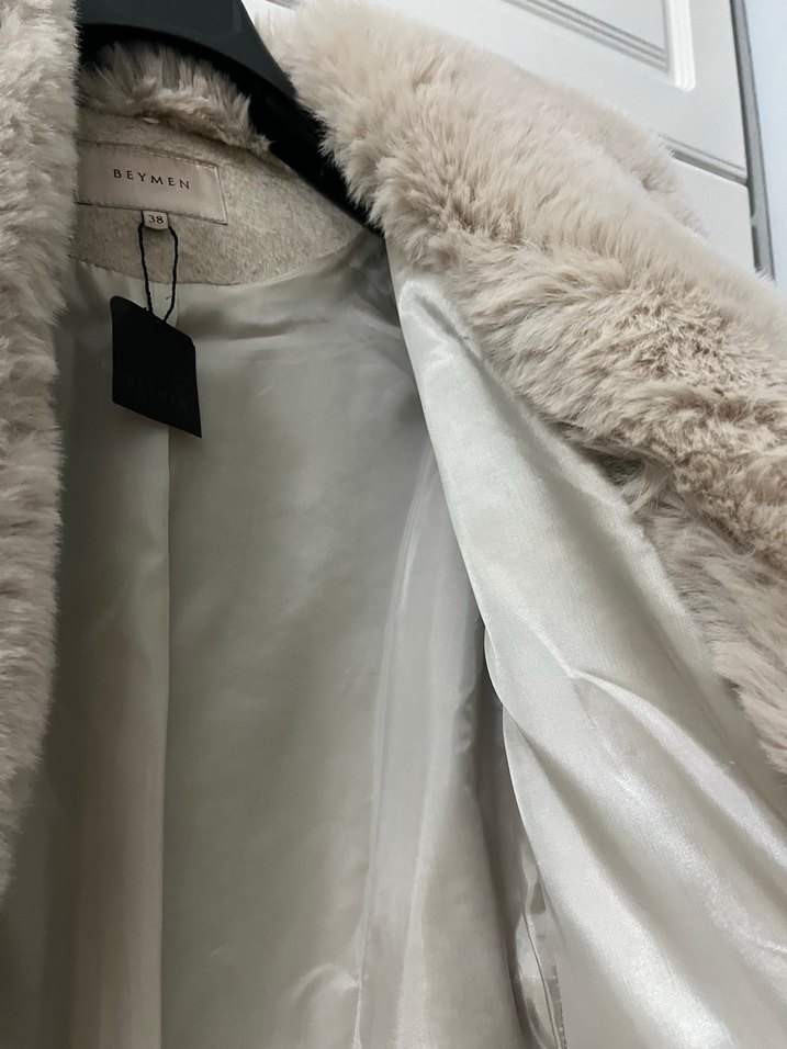 Kürk Detaylı Beymen Palto - Görsel 4