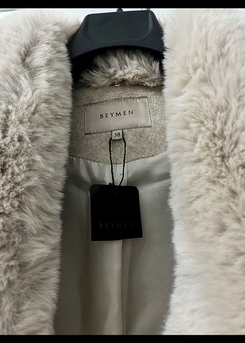 Beymen kürk yakalı bej kaban - Görsel 3