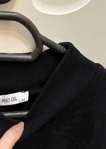 Siyah Yüksek Yakalı Oversize Sweatshirt - Görsel 3