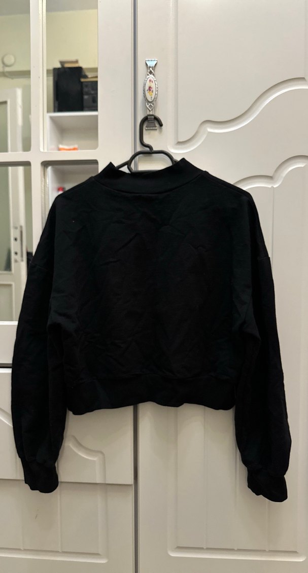 Siyah Yüksek Yakalı Oversize Sweatshirt - Görsel 2