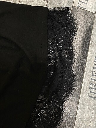 Zara Dantel detaylı penye elbise