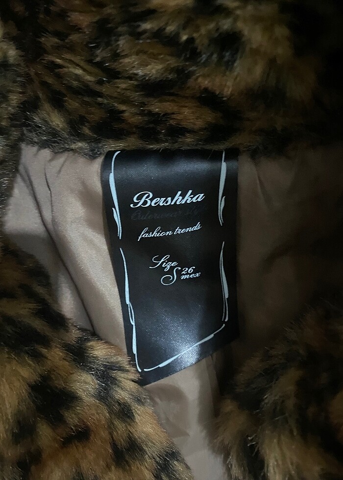 Bershka leoparlı kürk yelek - Görsel 4