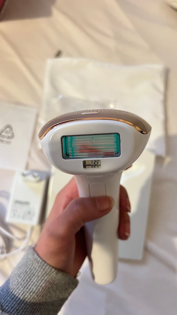 Beyaz Philips Lazer Epilasyon Cihazı - Görsel 3