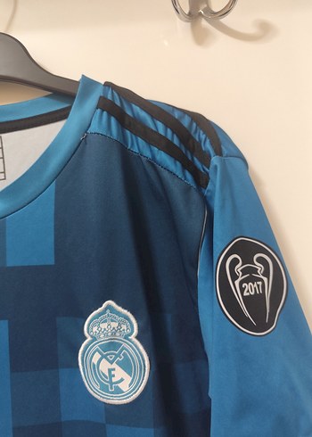 Real Madrid Mavi Forması - Görsel 3