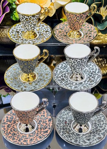 Renkli Leopar Desenli Fincan ve Tabak Seti - Görsel 2