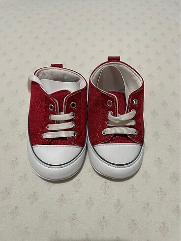 Bebek Converse