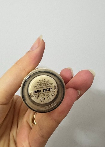 Oriflame Giordani Gold Likit Fondöten - Görsel 4